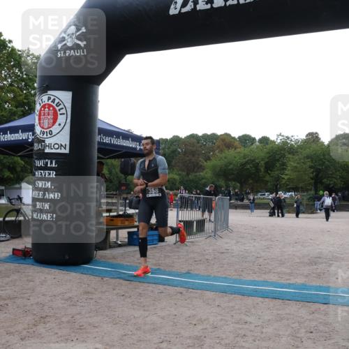 14.09.2025 - Stadtparktriathlon Strokosch-Dieckow http://msf.ph/oto/8882157 14.09.2025 09:43:49 Ziel 358 meine-sportfotos.de