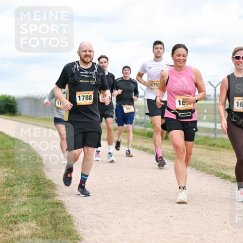 14.09.2025 - Airport Race Dr. Thomas Lammeyer http://msf.ph/oto/8882193 14.09.2025 12:34:42 Laufen 201, 1788, 352, 175, 18, 1677 meine-sportfotos.de