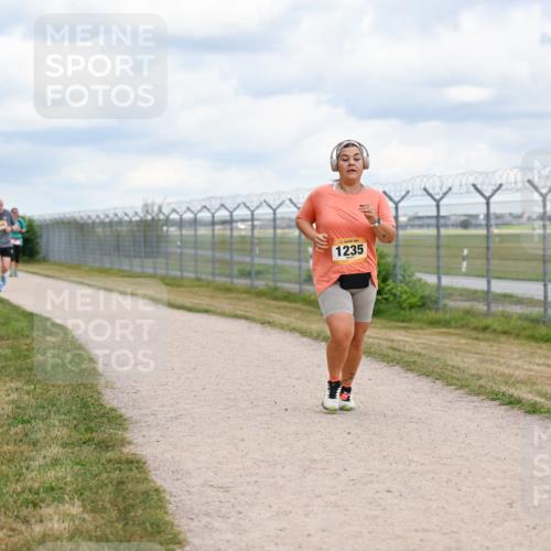 14.09.2025 - Airport Race Dr. Thomas Lammeyer http://msf.ph/oto/8882254 14.09.2025 12:34:47 Laufen 1235 meine-sportfotos.de