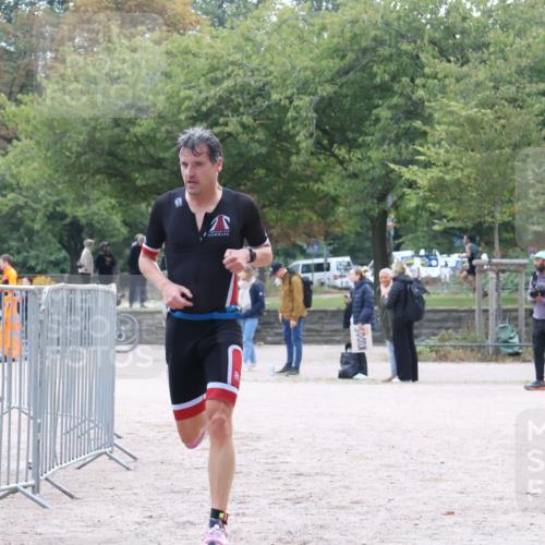 14.09.2025 - Stadtparktriathlon Strokosch-Dieckow http://msf.ph/oto/8882279 14.09.2025 09:46:13 Ziel 301 meine-sportfotos.de