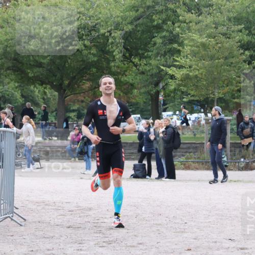 14.09.2025 - Stadtparktriathlon Strokosch-Dieckow http://msf.ph/oto/8882324 14.09.2025 09:47:08 Ziel 349, 353 meine-sportfotos.de