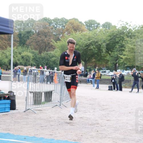 14.09.2025 - Stadtparktriathlon Strokosch-Dieckow http://msf.ph/oto/8882342 14.09.2025 09:47:12 Ziel 347, 349, 353 meine-sportfotos.de