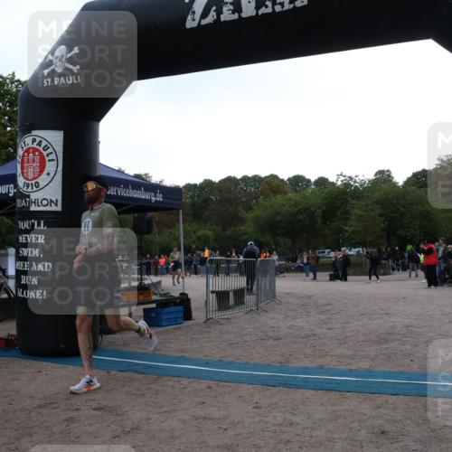 14.09.2025 - Stadtparktriathlon Strokosch-Dieckow http://msf.ph/oto/8882399 14.09.2025 09:47:34 Ziel 339, 345, 354 meine-sportfotos.de