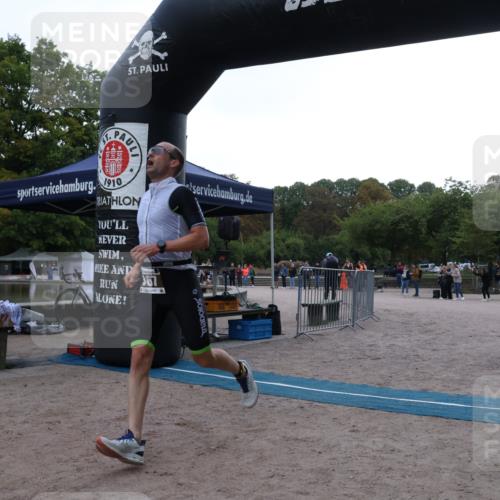 14.09.2025 - Stadtparktriathlon Strokosch-Dieckow http://msf.ph/oto/8882445 14.09.2025 09:48:07 Ziel 328, 342, 367 meine-sportfotos.de