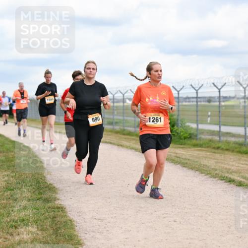 14.09.2025 - Airport Race Dr. Thomas Lammeyer http://msf.ph/oto/8882461 14.09.2025 12:35:26 Laufen 1566, 990, 1261 meine-sportfotos.de