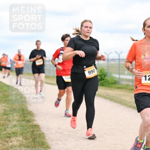 14.09.2025 - Airport Race Dr. Thomas Lammeyer http://msf.ph/oto/8882481 14.09.2025 12:35:28 Laufen 338, 990, 1261 meine-sportfotos.de