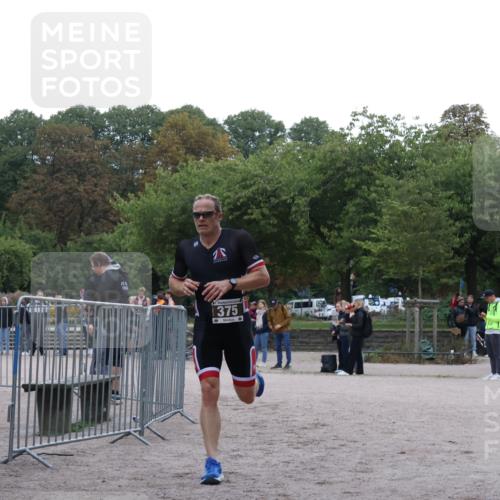 14.09.2025 - Stadtparktriathlon Strokosch-Dieckow http://msf.ph/oto/8882483 14.09.2025 09:48:32 Ziel 333, 375 meine-sportfotos.de