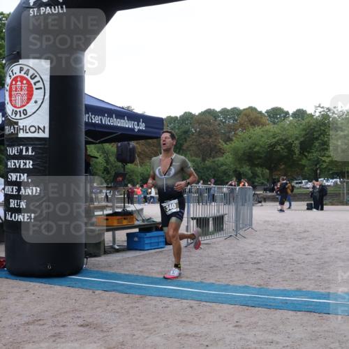 14.09.2025 - Stadtparktriathlon Strokosch-Dieckow http://msf.ph/oto/8882531 14.09.2025 09:49:14 Ziel 340, 451 meine-sportfotos.de