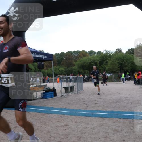 14.09.2025 - Stadtparktriathlon Strokosch-Dieckow http://msf.ph/oto/8882551 14.09.2025 09:49:22 Ziel 362, 451 meine-sportfotos.de