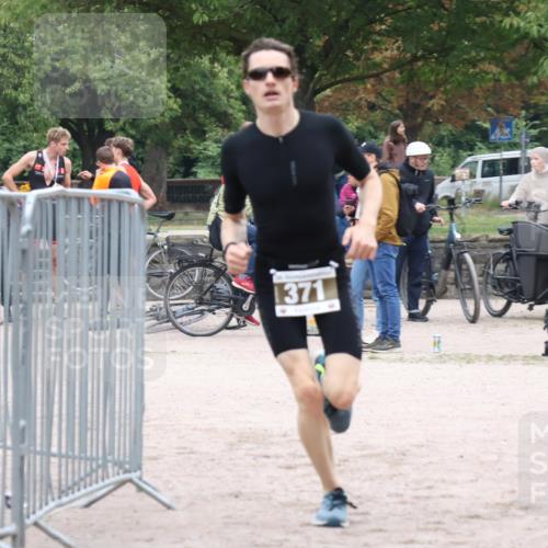 14.09.2025 - Stadtparktriathlon Strokosch-Dieckow http://msf.ph/oto/8882567 14.09.2025 09:49:33 Ziel 371 meine-sportfotos.de