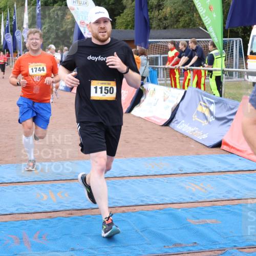 14.09.2025 - Airport Race Strokosch-Dieckow http://msf.ph/oto/8882571 14.09.2025 12:44:26 Ziel 152, 238, 948, 949, 1150, 1383, 1469, 1562, 1624, 1741, 1744 meine-sportfotos.de