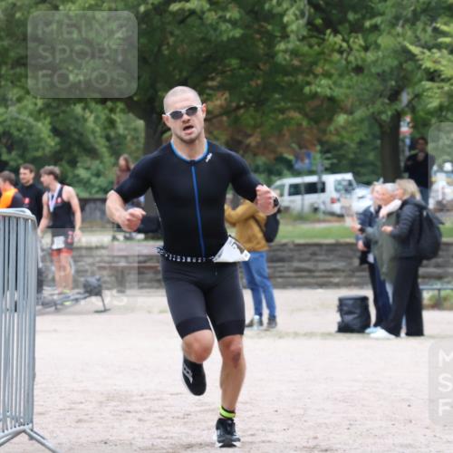 14.09.2025 - Stadtparktriathlon Strokosch-Dieckow http://msf.ph/oto/8882626 14.09.2025 09:50:31 Ziel 303, 348 meine-sportfotos.de