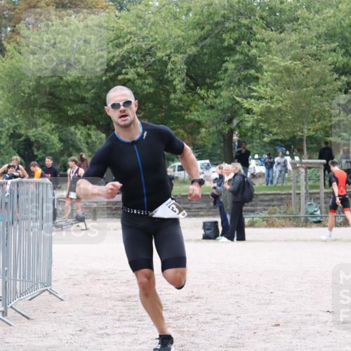 14.09.2025 - Stadtparktriathlon Strokosch-Dieckow http://msf.ph/oto/8882632 14.09.2025 09:50:32 Ziel 303, 348 meine-sportfotos.de