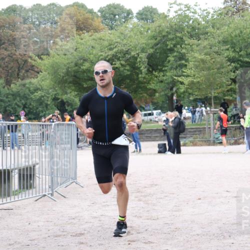 14.09.2025 - Stadtparktriathlon Strokosch-Dieckow http://msf.ph/oto/8882634 14.09.2025 09:50:32 Ziel 303, 348 meine-sportfotos.de