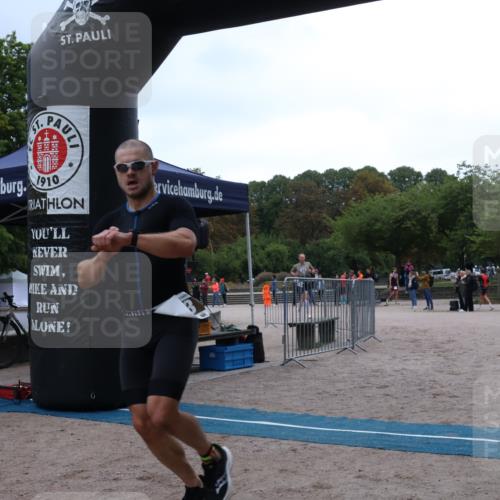 14.09.2025 - Stadtparktriathlon Strokosch-Dieckow http://msf.ph/oto/8882642 14.09.2025 09:50:33 Ziel 303, 348 meine-sportfotos.de