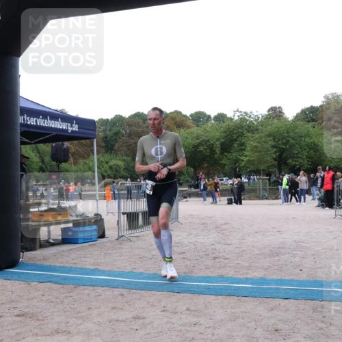 14.09.2025 - Stadtparktriathlon Strokosch-Dieckow http://msf.ph/oto/8882654 14.09.2025 09:50:37 Ziel 303, 348 meine-sportfotos.de