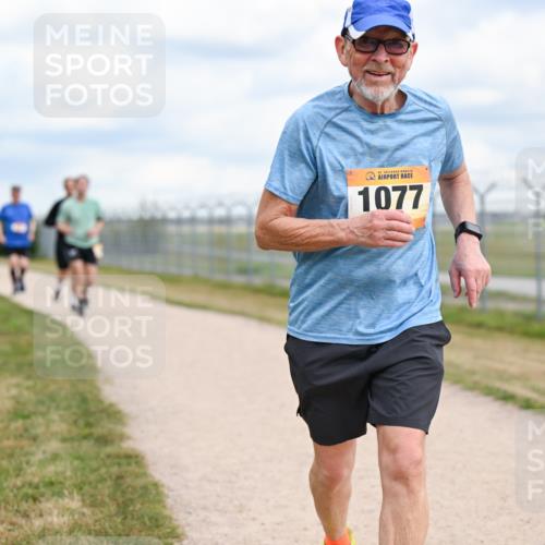 14.09.2025 - Airport Race Dr. Thomas Lammeyer http://msf.ph/oto/8882674 14.09.2025 12:35:42 Laufen 42, 1077 meine-sportfotos.de