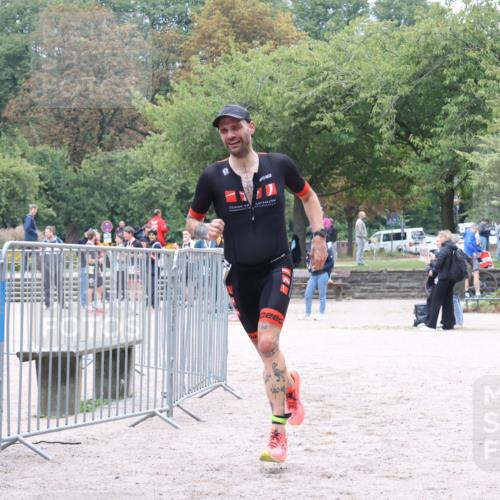 14.09.2025 - Stadtparktriathlon Strokosch-Dieckow http://msf.ph/oto/8882839 14.09.2025 09:54:15 Ziel 476 meine-sportfotos.de