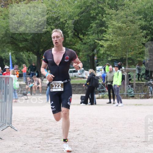 14.09.2025 - Stadtparktriathlon Strokosch-Dieckow http://msf.ph/oto/8882909 14.09.2025 09:55:20 Ziel 322 meine-sportfotos.de