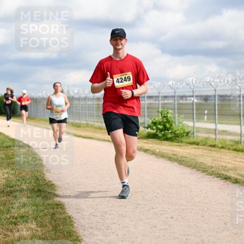 14.09.2025 - Airport Race Dr. Thomas Lammeyer http://msf.ph/oto/8882936 14.09.2025 12:36:16 Laufen 1987, 4249 meine-sportfotos.de