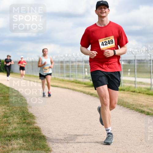 14.09.2025 - Airport Race Dr. Thomas Lammeyer http://msf.ph/oto/8882949 14.09.2025 12:36:17 Laufen 4249 meine-sportfotos.de