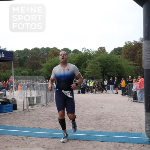 14.09.2025 - Stadtparktriathlon Strokosch-Dieckow http://msf.ph/oto/8882964 14.09.2025 09:56:41 Ziel 394, 402 meine-sportfotos.de
