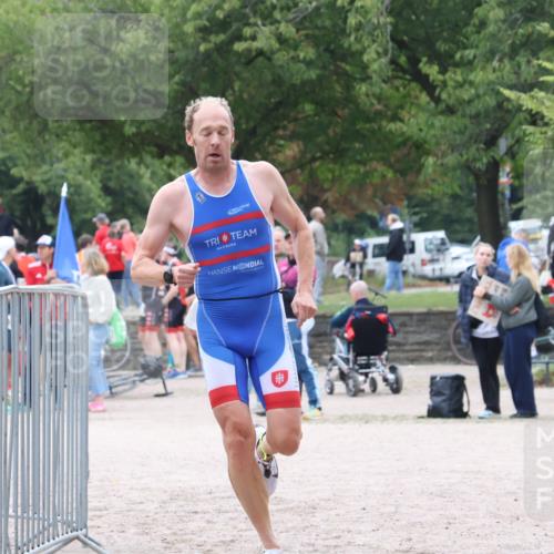 14.09.2025 - Stadtparktriathlon Strokosch-Dieckow http://msf.ph/oto/8882994 14.09.2025 09:57:17 Ziel 416 meine-sportfotos.de