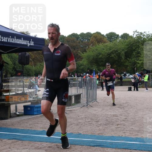 14.09.2025 - Stadtparktriathlon Strokosch-Dieckow http://msf.ph/oto/8883047 14.09.2025 09:57:55 Ziel 317, 425 meine-sportfotos.de