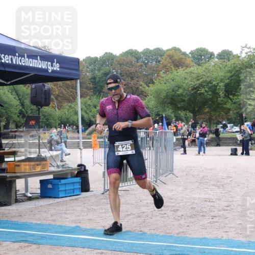 14.09.2025 - Stadtparktriathlon Strokosch-Dieckow http://msf.ph/oto/8883056 14.09.2025 09:57:57 Ziel 317, 425 meine-sportfotos.de