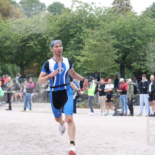 14.09.2025 - Stadtparktriathlon Strokosch-Dieckow http://msf.ph/oto/8883063 14.09.2025 09:58:08 Ziel 311, 389 meine-sportfotos.de
