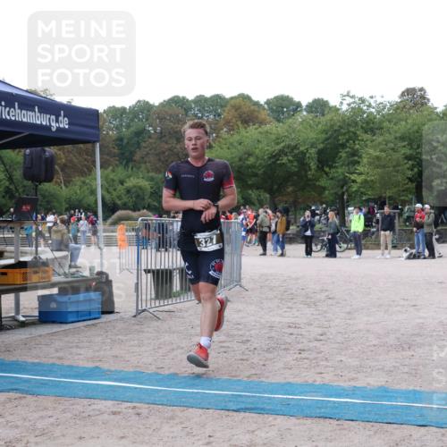 14.09.2025 - Stadtparktriathlon Strokosch-Dieckow http://msf.ph/oto/8883134 14.09.2025 10:00:42 Ziel 327 meine-sportfotos.de