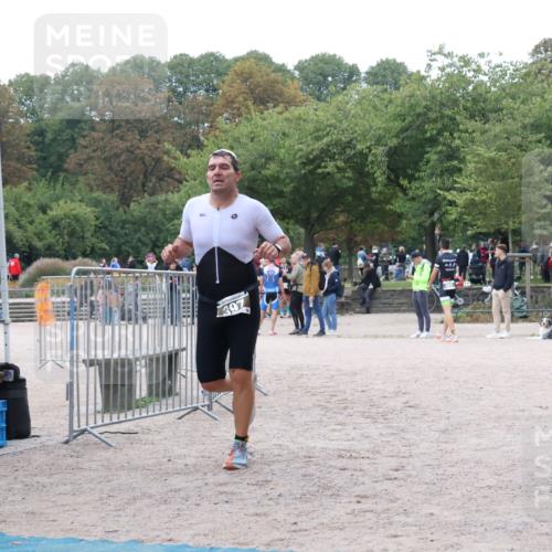 14.09.2025 - Stadtparktriathlon Strokosch-Dieckow http://msf.ph/oto/8883163 14.09.2025 10:01:23 Ziel 397 meine-sportfotos.de