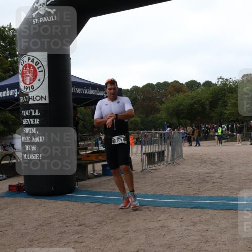 14.09.2025 - Stadtparktriathlon Strokosch-Dieckow http://msf.ph/oto/8883169 14.09.2025 10:01:24 Ziel 397 meine-sportfotos.de