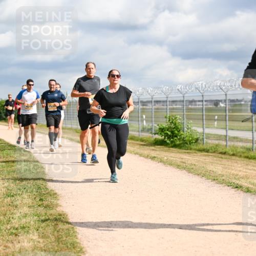 14.09.2025 - Airport Race Dr. Thomas Lammeyer http://msf.ph/oto/8883172 14.09.2025 12:36:38 Laufen 4215, 1535, 1915 meine-sportfotos.de