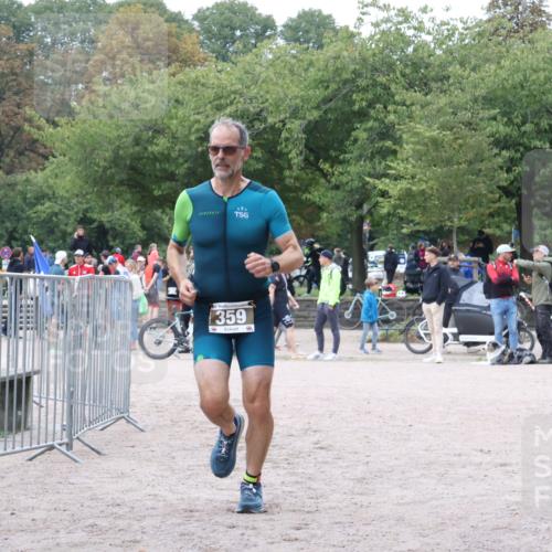 14.09.2025 - Stadtparktriathlon Strokosch-Dieckow http://msf.ph/oto/8883177 14.09.2025 10:01:59 Ziel 359 meine-sportfotos.de