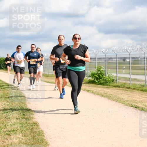 14.09.2025 - Airport Race Dr. Thomas Lammeyer http://msf.ph/oto/8883178 14.09.2025 12:36:39 Laufen 4215, 1535 meine-sportfotos.de