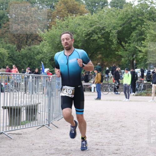 14.09.2025 - Stadtparktriathlon Strokosch-Dieckow http://msf.ph/oto/8883237 14.09.2025 10:03:39 Ziel 430 meine-sportfotos.de