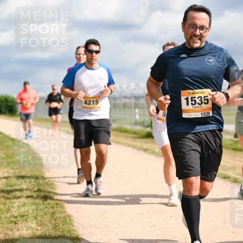 14.09.2025 - Airport Race Dr. Thomas Lammeyer http://msf.ph/oto/8883244 14.09.2025 12:36:44 Laufen 4215, 5, 1535, 1535, 4262 meine-sportfotos.de