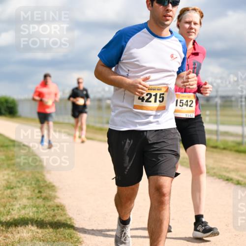 14.09.2025 - Airport Race Dr. Thomas Lammeyer http://msf.ph/oto/8883267 14.09.2025 12:36:45 Laufen 4215, 1542, 1542 meine-sportfotos.de