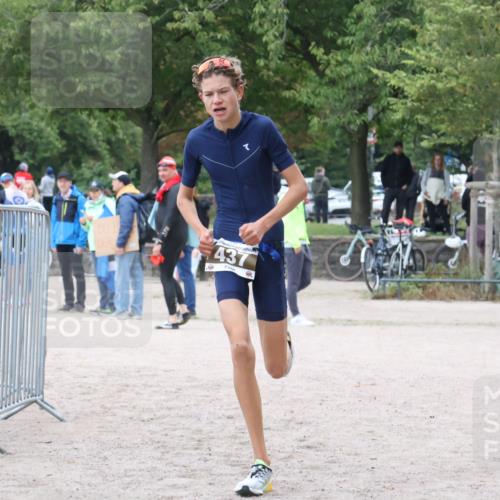 14.09.2025 - Stadtparktriathlon Strokosch-Dieckow http://msf.ph/oto/8883271 14.09.2025 10:05:45 Ziel 437 meine-sportfotos.de