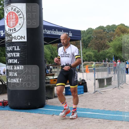14.09.2025 - Stadtparktriathlon Strokosch-Dieckow http://msf.ph/oto/8883493 14.09.2025 10:10:11 Ziel 406, 460 meine-sportfotos.de
