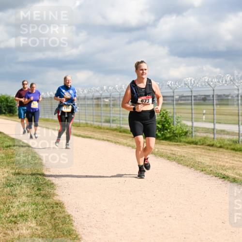 14.09.2025 - Airport Race Dr. Thomas Lammeyer http://msf.ph/oto/8883563 14.09.2025 12:37:44 Laufen 54, 1999, 673 meine-sportfotos.de