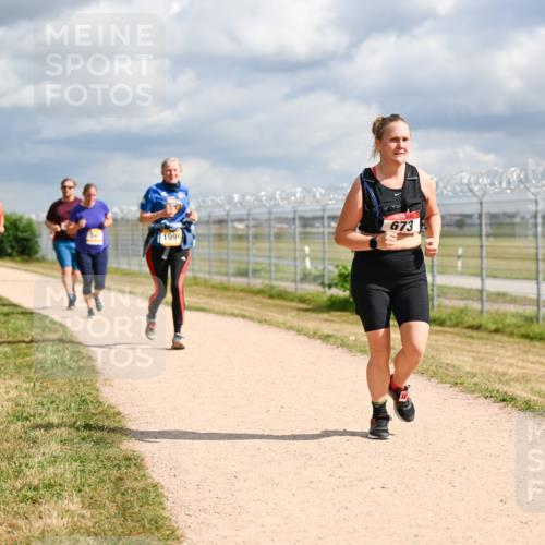 14.09.2025 - Airport Race Dr. Thomas Lammeyer http://msf.ph/oto/8883574 14.09.2025 12:37:44 Laufen 1999, 673 meine-sportfotos.de
