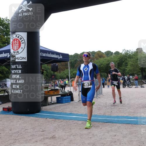 14.09.2025 - Stadtparktriathlon Strokosch-Dieckow http://msf.ph/oto/8883624 14.09.2025 10:15:21 Ziel 457, 493 meine-sportfotos.de