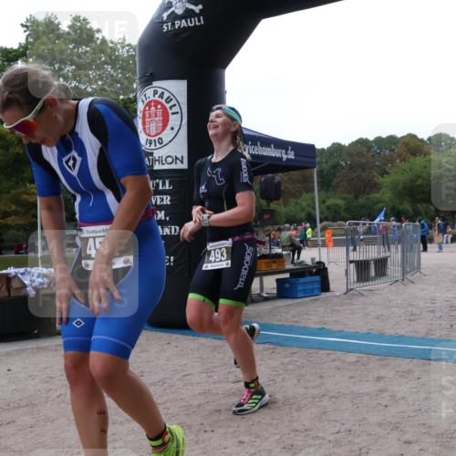 14.09.2025 - Stadtparktriathlon Strokosch-Dieckow http://msf.ph/oto/8883634 14.09.2025 10:15:22 Ziel 457, 493 meine-sportfotos.de
