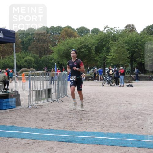 14.09.2025 - Stadtparktriathlon Strokosch-Dieckow http://msf.ph/oto/8883750 14.09.2025 10:16:59 Ziel 421, 453, 471 meine-sportfotos.de