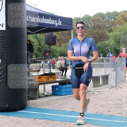 14.09.2025 - Stadtparktriathlon Strokosch-Dieckow http://msf.ph/oto/8883807 14.09.2025 10:18:29 Ziel 395, 464, 482 meine-sportfotos.de