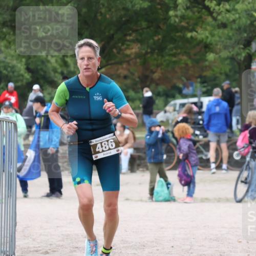 14.09.2025 - Stadtparktriathlon Strokosch-Dieckow http://msf.ph/oto/8883861 14.09.2025 10:19:07 Ziel 486 meine-sportfotos.de