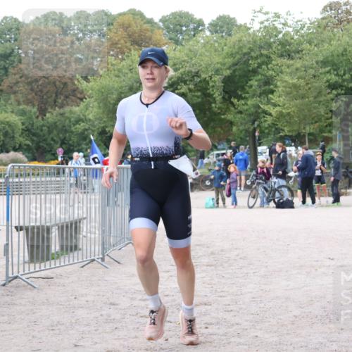 14.09.2025 - Stadtparktriathlon Strokosch-Dieckow http://msf.ph/oto/8883878 14.09.2025 10:20:01 Ziel 442, 469 meine-sportfotos.de