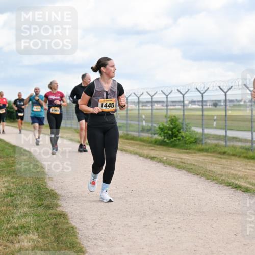 14.09.2025 - Airport Race Dr. Thomas Lammeyer http://msf.ph/oto/8883889 14.09.2025 12:38:10 Laufen 1445, 2069, 1064 meine-sportfotos.de